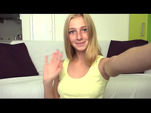 ❤️ Ko mi je dolgčas, lenobno masturbiram svojo rožnato pičko ️ Sex video pri nas ❌️❤