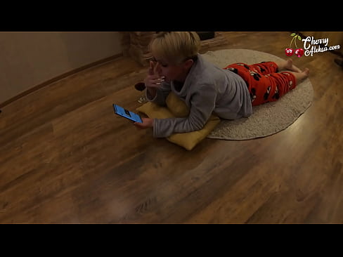 ❤️ Nora blondinka sesa velikega kurca in poskakuje na njem - analni seks ️ Sex video pri nas ❌️❤