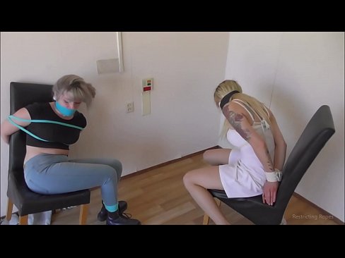 ❤️ Zasvojena / zvezana in z usti / deklica v stiski ️ Sex video pri nas ❌️❤