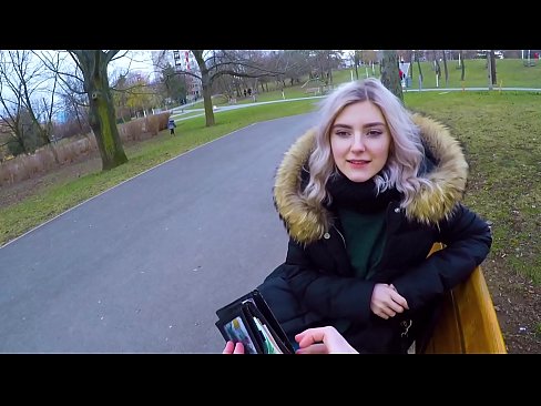 ❤️ Pogoltne tujčevo vročo spermo za denar - fafanje v parku Eva Elfie ️ Sex video pri nas ❌️❤